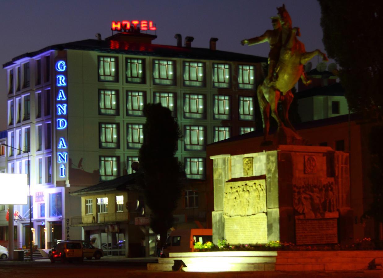 Grand Ani Hotel 카르스 외부 사진
